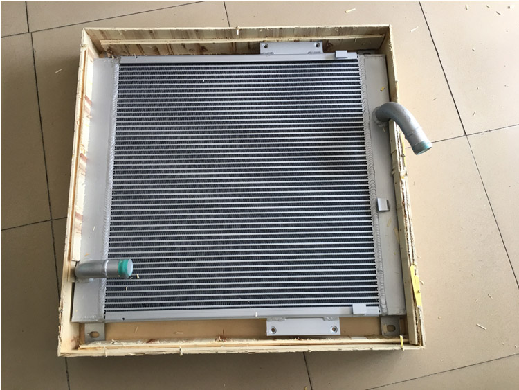 CAT320B液壓油散熱（rè）器